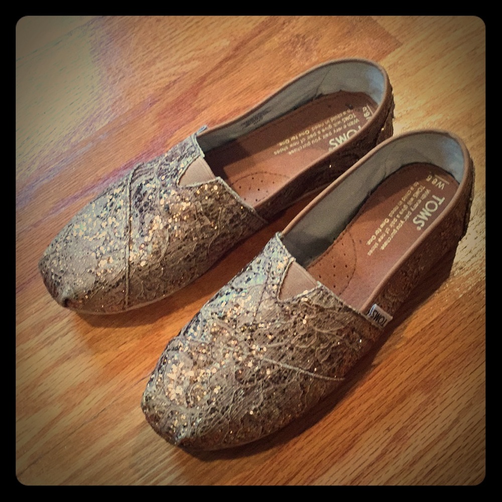 Toms shoes